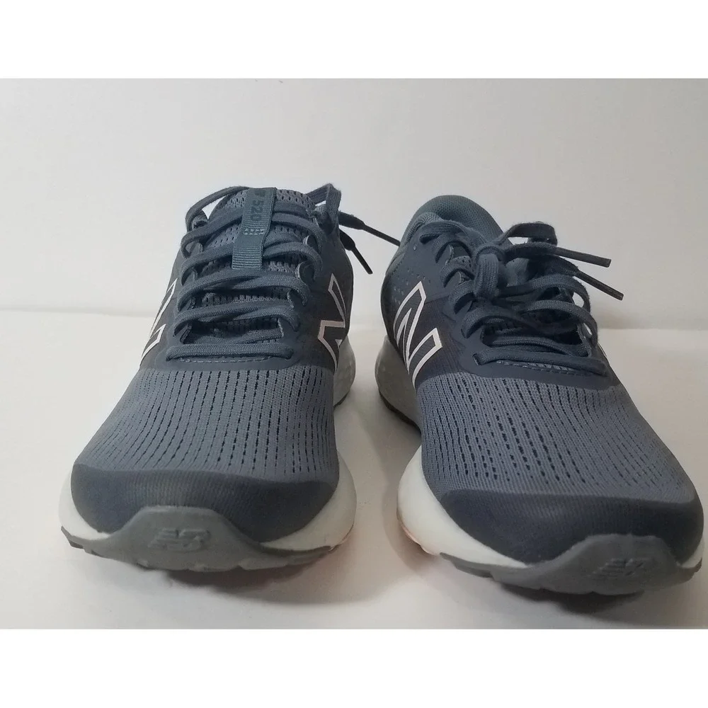 New Balance 520 Running Shoes Women Size 8.5 D‎ W520LP7 Sneakers Gray Pink